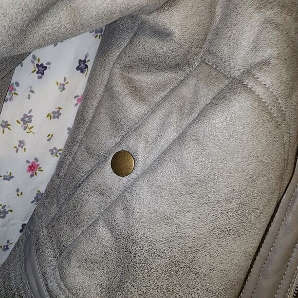 A.n.a. EUC WOMEN'S SIZE MEDIUM MOTORCYCLE WINTER FAUX FUR JACKET COAT - Picture 3 of 7